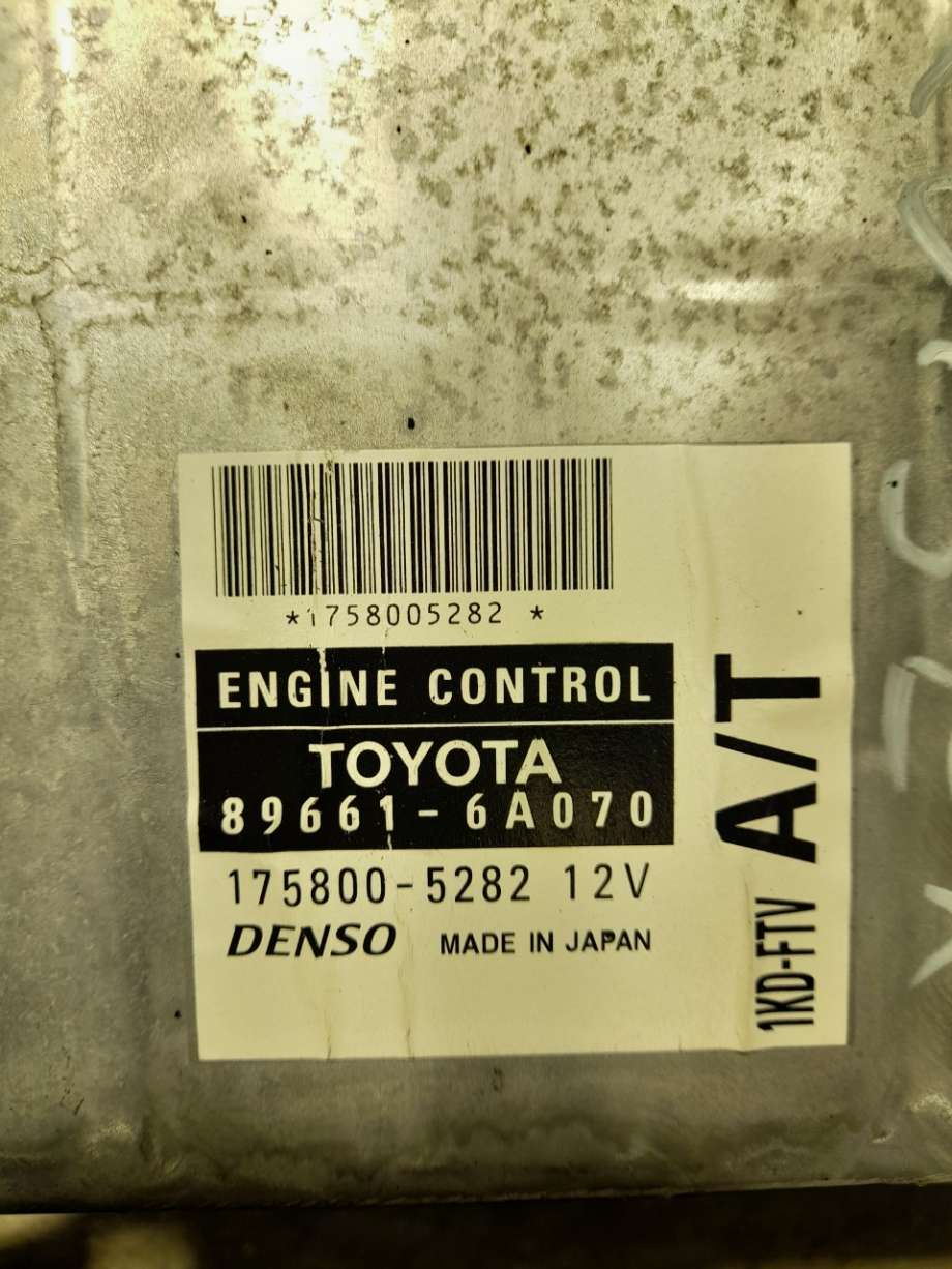 Styreenhet motor til Toyota Land Cruiser 120 2002-2009  (|896616a070)