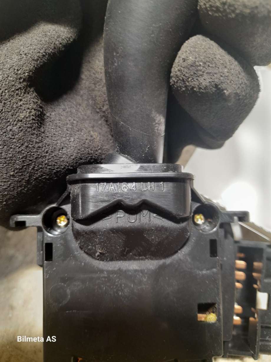 Bryter visker til Toyota Land Cruiser 120 2002-2009