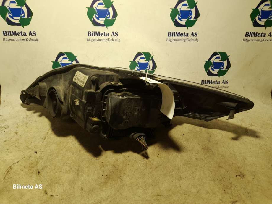 Frontlykt høyre halogen til Ford Mondeo 2007-2010 (Type IV, Fase 1)  (|7s7113w029ef)
