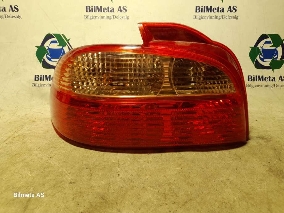 Baklykt venstre til Toyota Avensis 1997-2000 (Type I, Fase 1)