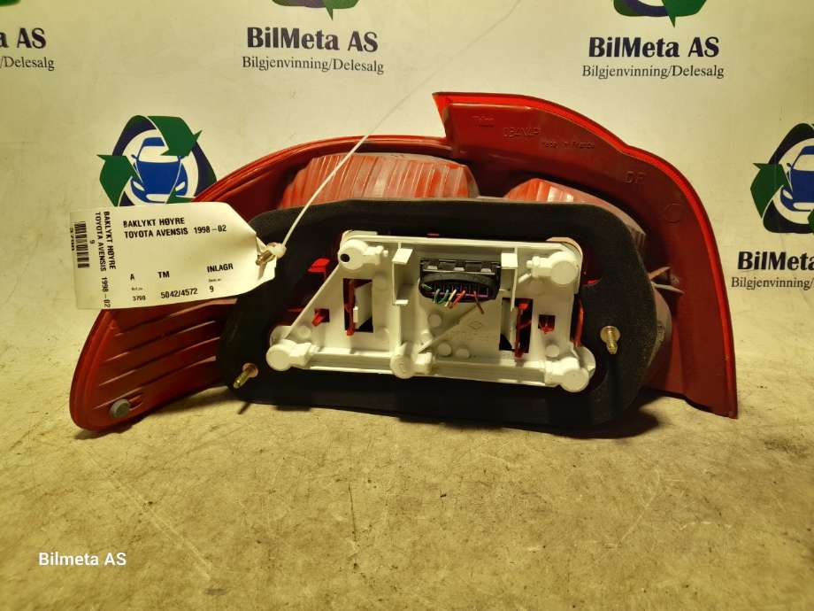 Baklykt høyre til Toyota Avensis 1997-2000 (Type I, Fase 1)  