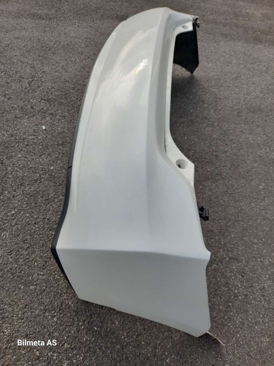 Støtfanger bak til Toyota Prius 2009-2016 (Type III) (COMBI) (COMBI)