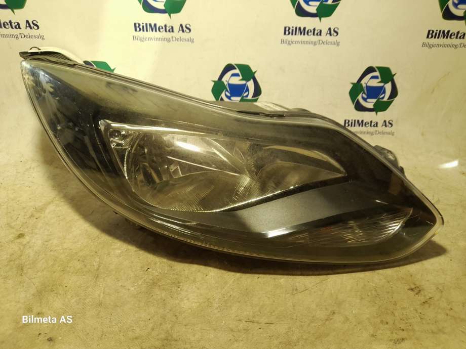 Frontlykt høyre halogen til Ford Focus 2011-2014 (Type III, Fase 1) (|bm5113w029)