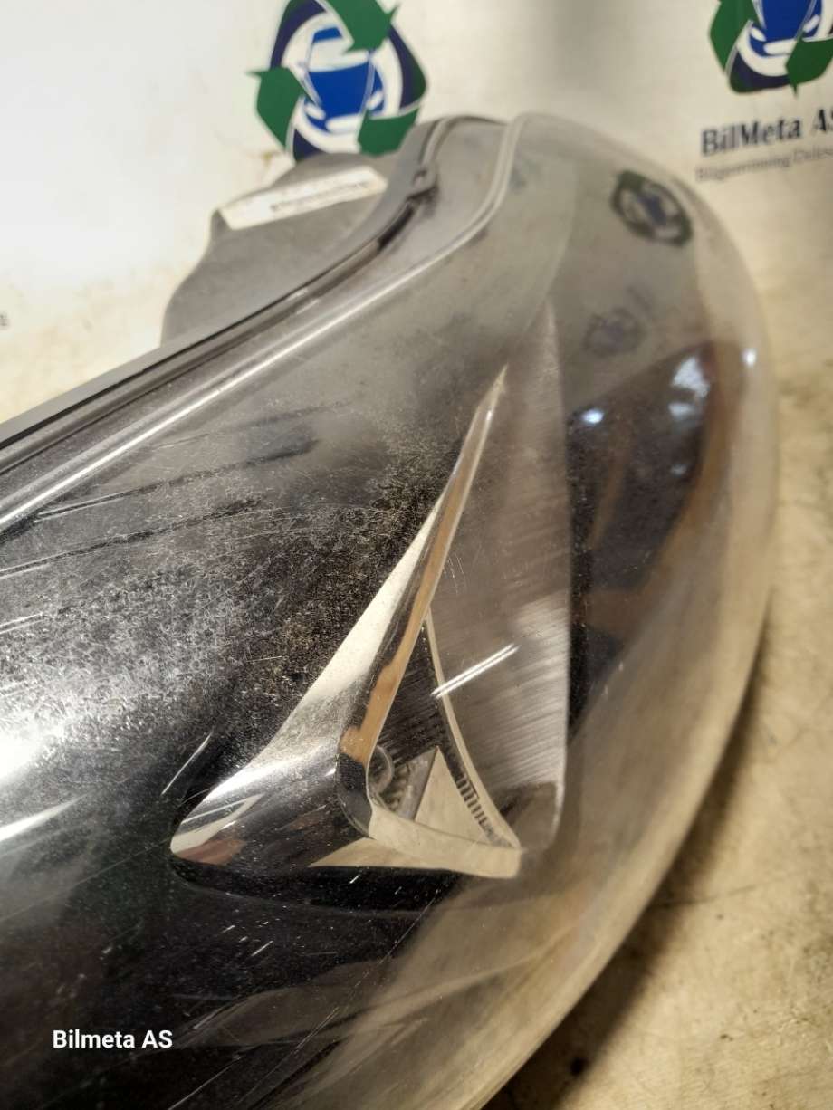Frontlykt høyre halogen til Ford Focus 2011-2014 (Type III, Fase 1) (|bm5113w029)