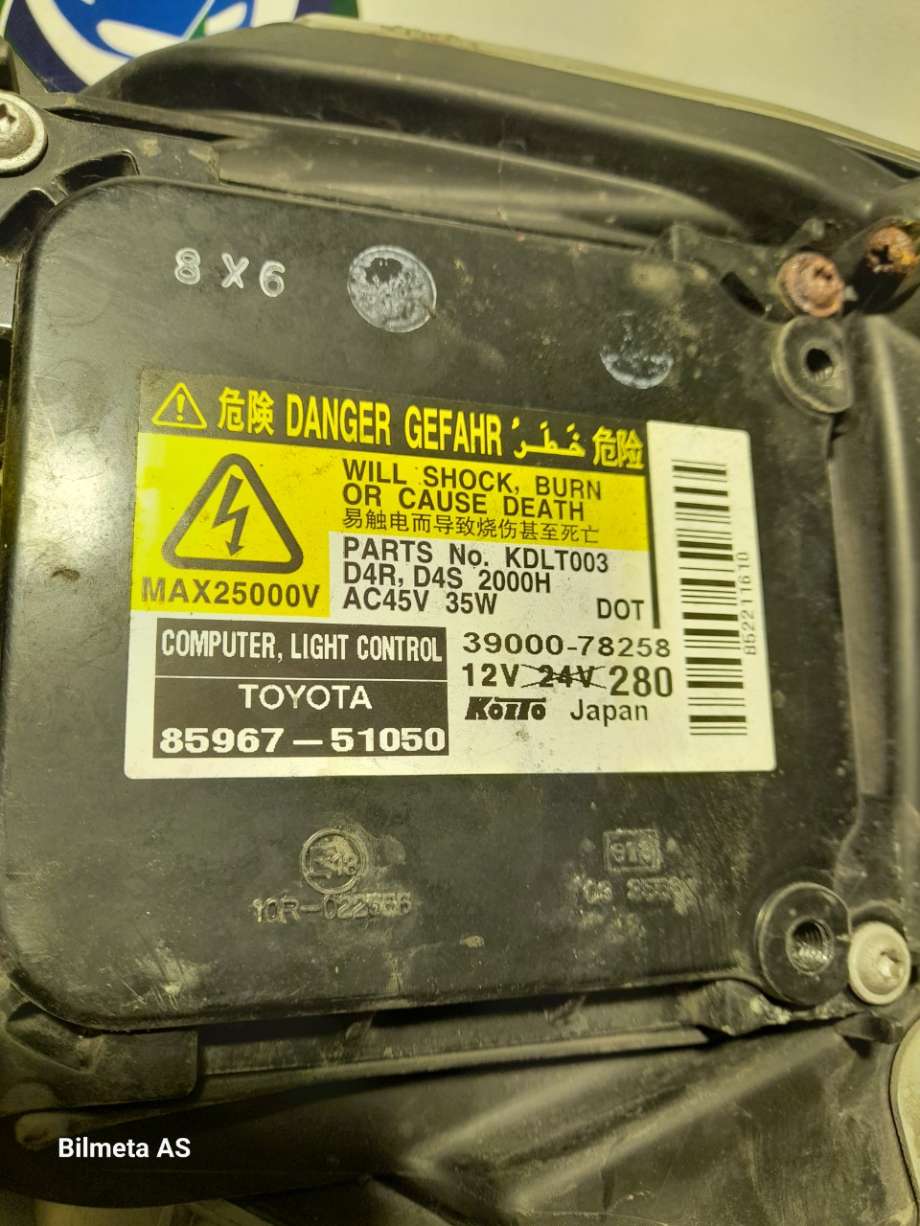 Frontlykt høyre xenon til Toyota Avensis 2009-2015 (Type III, Fase 1)  