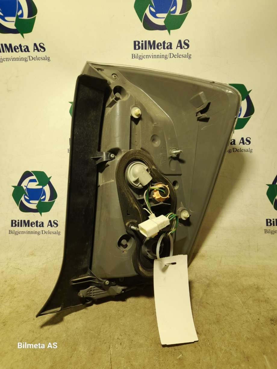 Baklykt venstre til Toyota Prius 2009-2016 (Type III) (COMBI) (COMBI) 