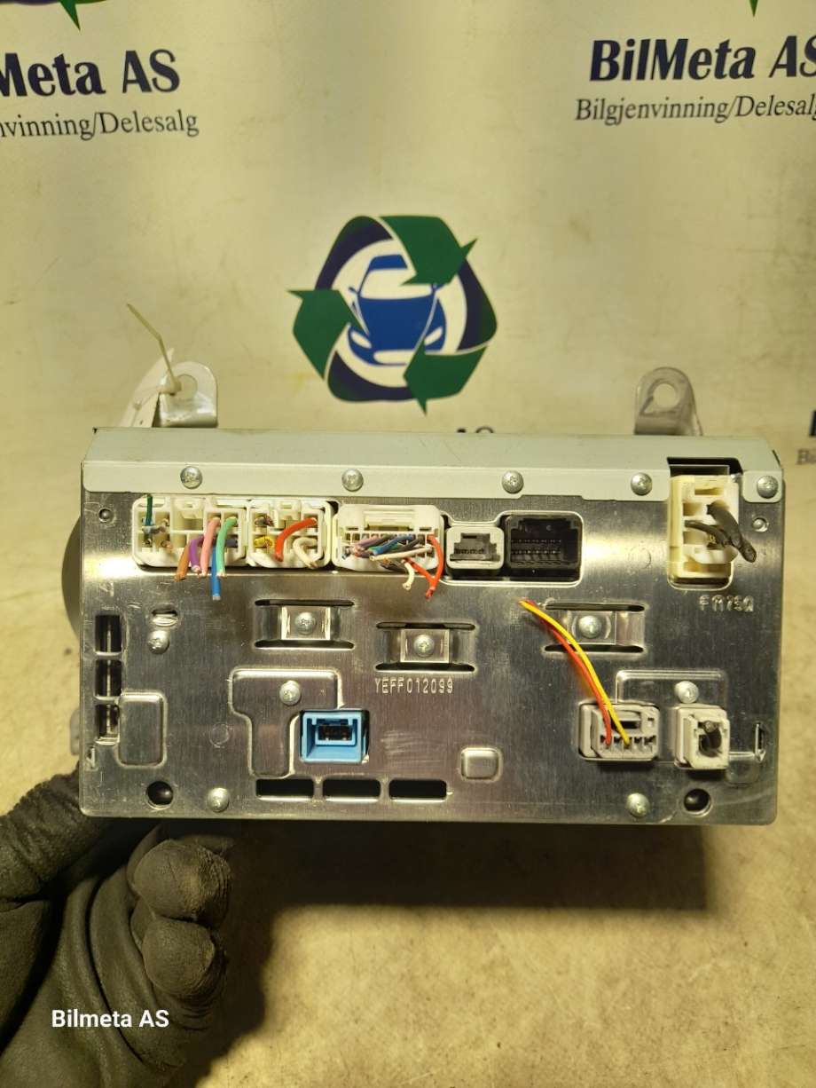 Bilstereo navigasjon til Toyota Avensis 2009-2015 (Type III, Fase 1)  (|8612020a80|8611360v640)