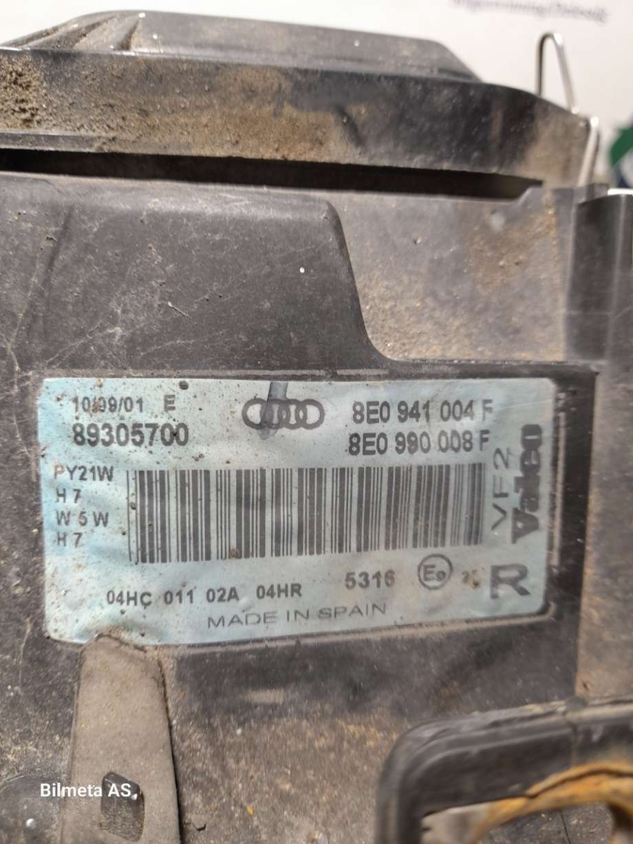 Frontlykt høyre halogen til Audi A4 2001-2004 (Type II) (B6) (B6) (|8e0941004f)