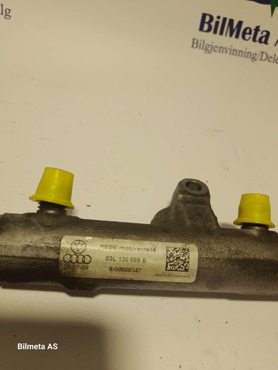 Dyseskinne (fuelrail) til VW Golf VI 2008-2012  (|03L130089B)