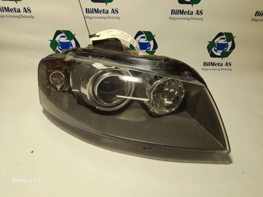 Frontlykt høyre xenon til Audi A3 2003-2008 (Type II, Fase 1) (|8p0941004r|0301231272)