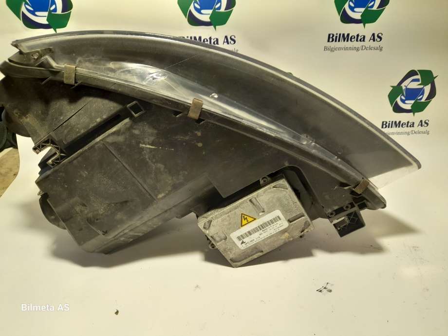 Frontlykt høyre xenon til Audi A3 2003-2008 (Type II, Fase 1) (|8p0941004r|0301231272)