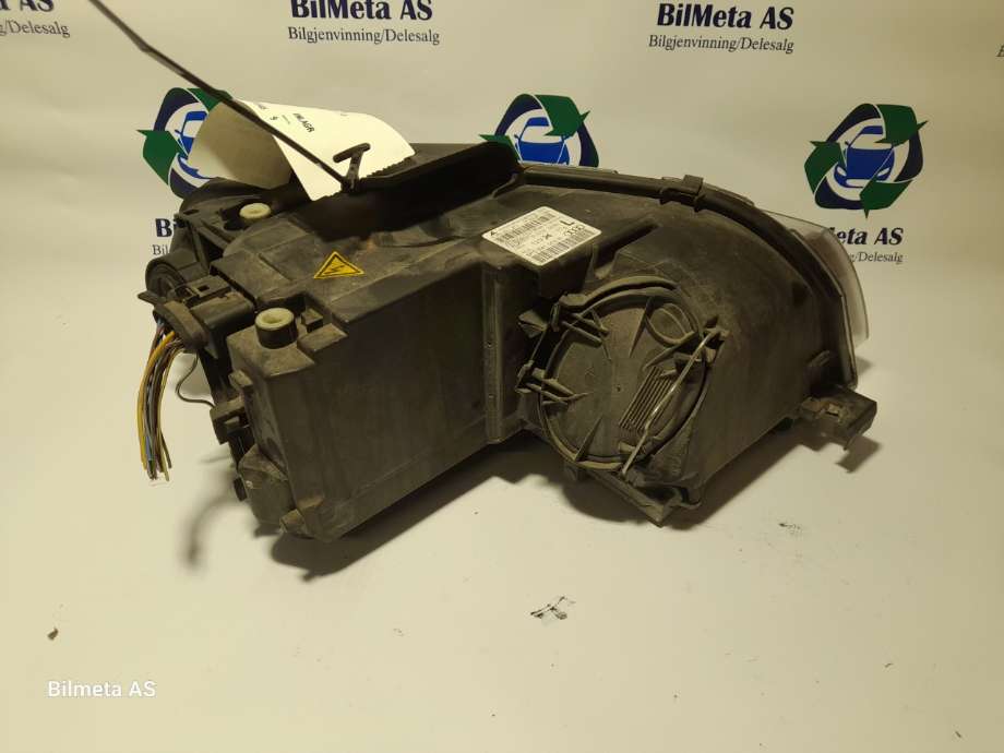 Frontlykt venstre xenon til Audi A3 2003-2008 (Type II, Fase 1)  (|8p0941003r|0301231271)