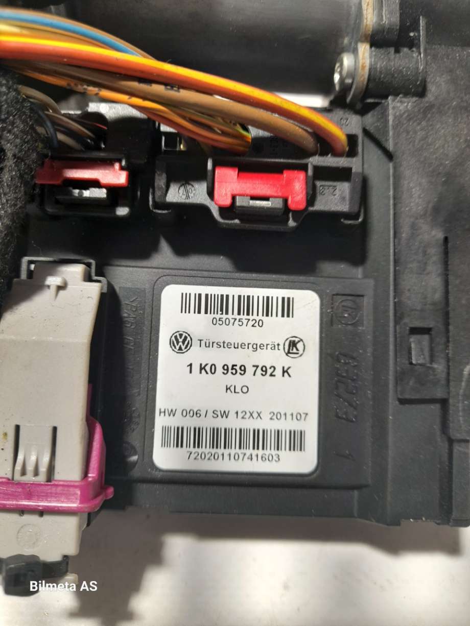 Ruteheis høyre foran til VW Golf V, Combi 2003-2008  (|1k0959792k|1k0959702n)