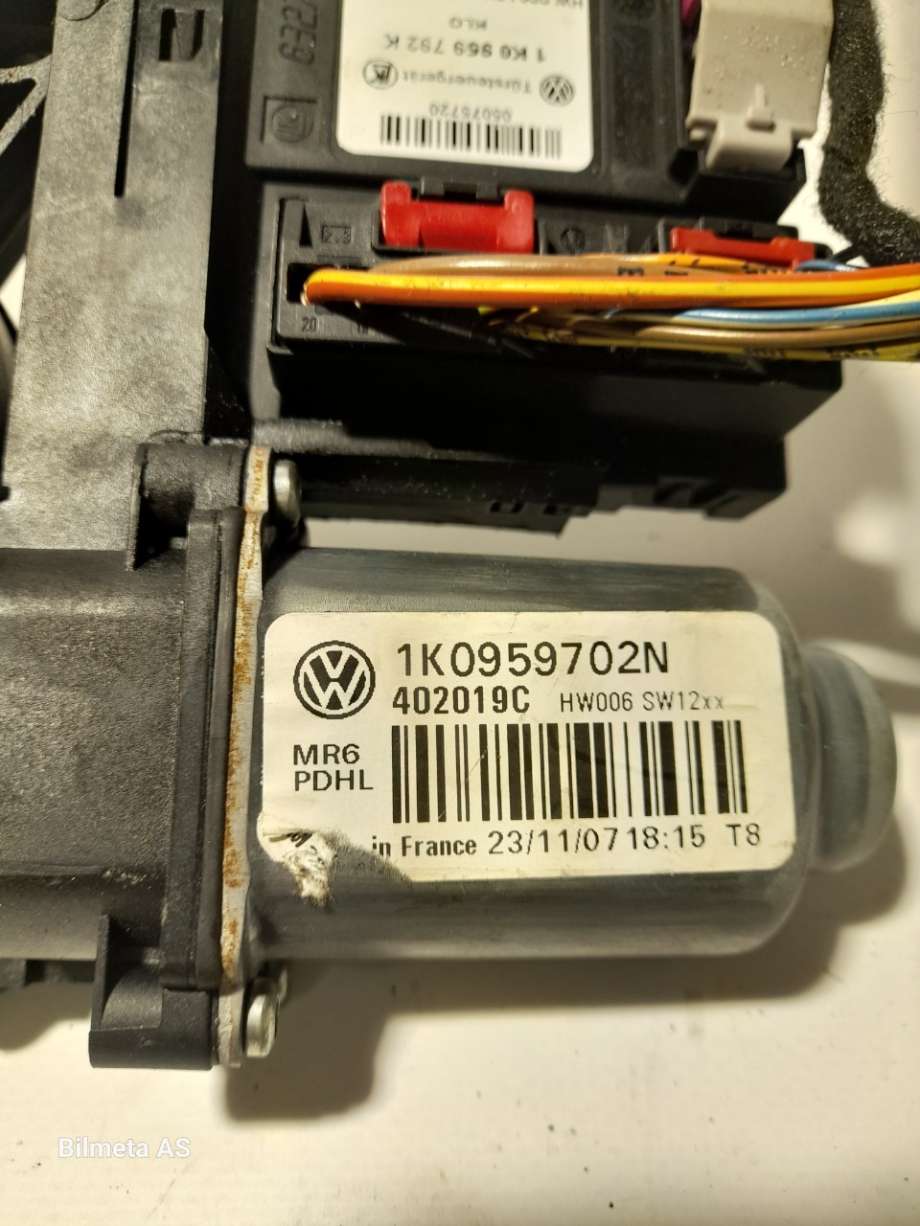 Ruteheis høyre foran til VW Golf V, Combi 2003-2008  (|1k0959792k|1k0959702n)
