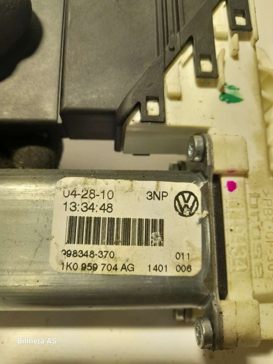 Ruteheis til VW Golf VI 2008-2012  (|1k0959704ag)