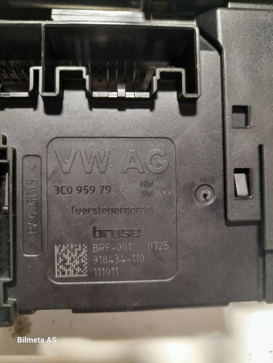 Ruteheis høyre foran til VW Passat 2011-2015 (B7) (B7) (|988693308|3c0959792c)