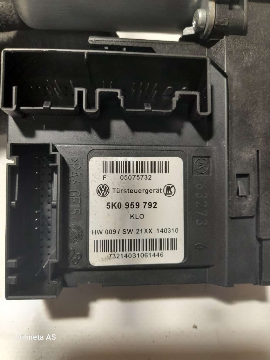 Ruteheis høyre foran til Škoda Octavia 2005-2008 (Type II, Fase 1)  (|5k0959792|1t0959702r)