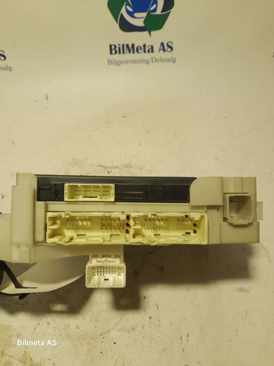 Styreenhet diverse til Toyota Auris 2010-2012 (Type I, Fase 2)  (|8922112481)