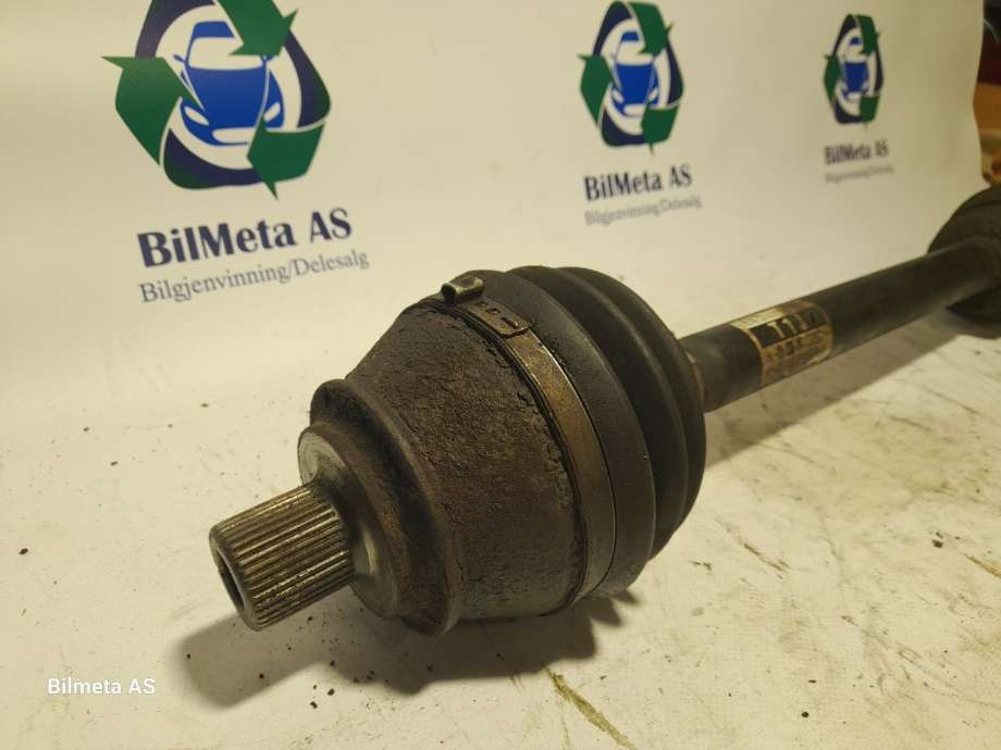 Drivaksel venstre foran til Audi A6, Allroad 2006-2008 (Type II, Fase 1) (C6) (C6) (|4f0407271j)