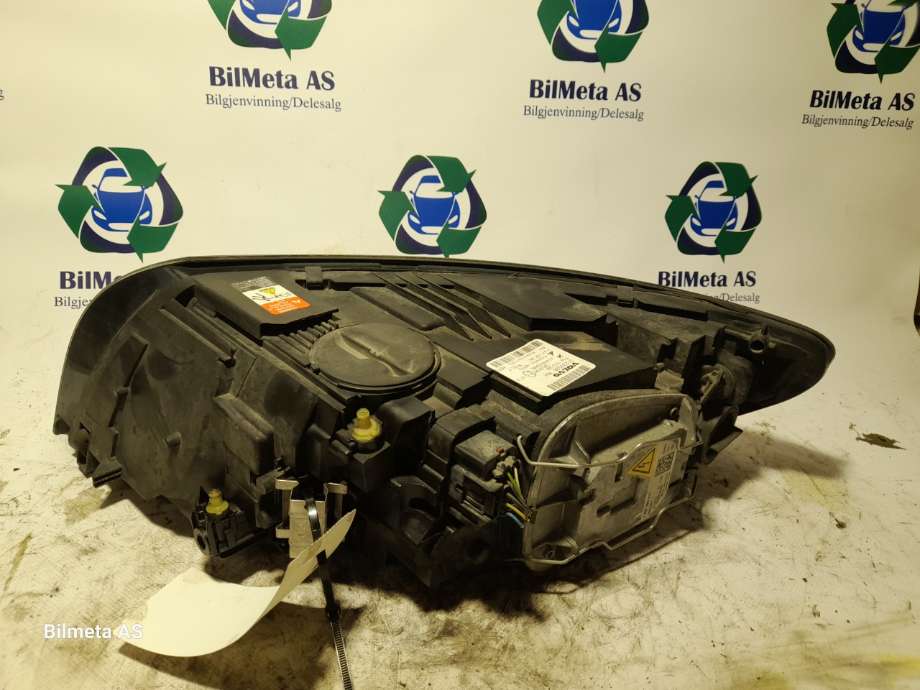 Frontlykt høyre xenon til Volvo V50 2007-2012 (Fase 2)  (|31299598)