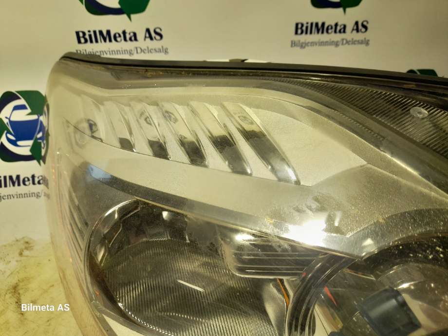 Frontlykt høyre xenon til Ford Kuga 2008-2012 (Type I) (|8v4113d154af|5dv00900000)