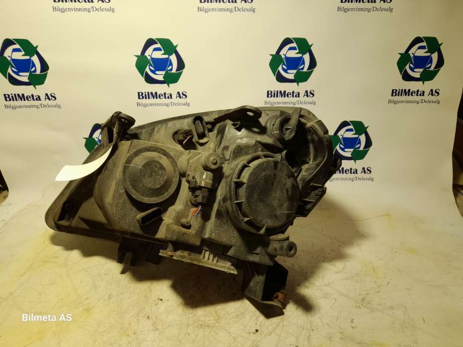 Frontlykt høyre xenon til Nissan Qashqai 2007-2010 (Type I, Fase 1)