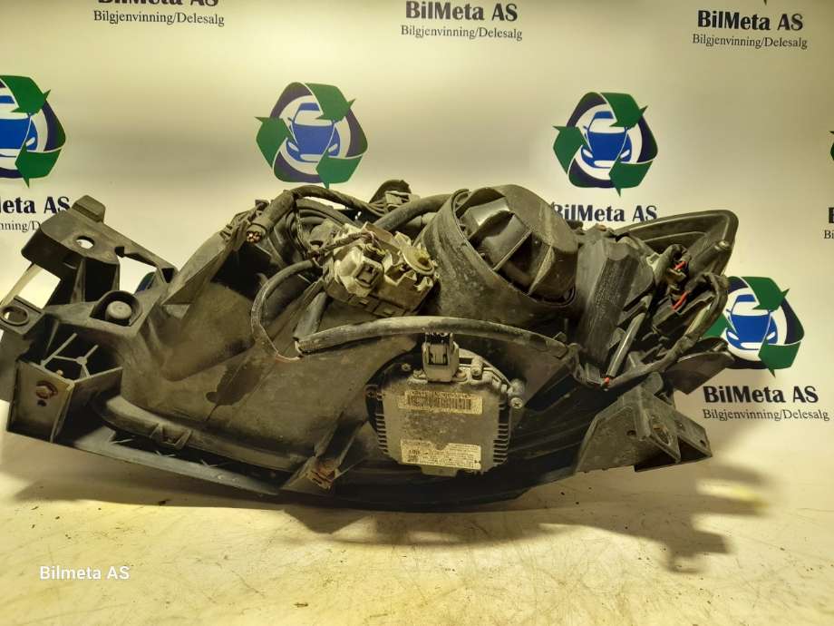 Frontlykt høyre xenon til Subaru Impreza 2008-2012 (Type III)  