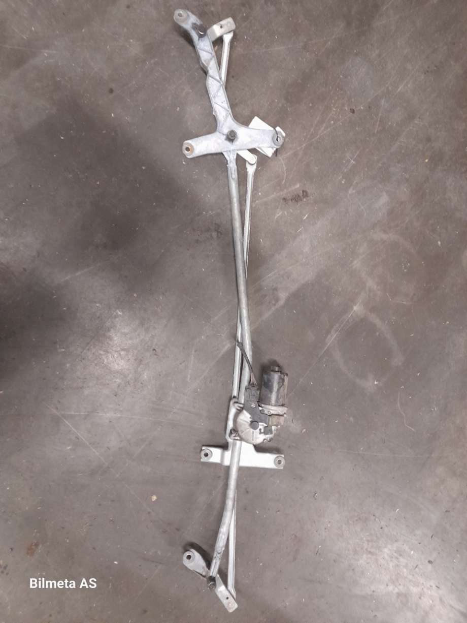 Viskermotor frontrute til Mercedes Vito/Viano 2004-2010 (Fase 1) (W639) (W639) (|a6398200040)