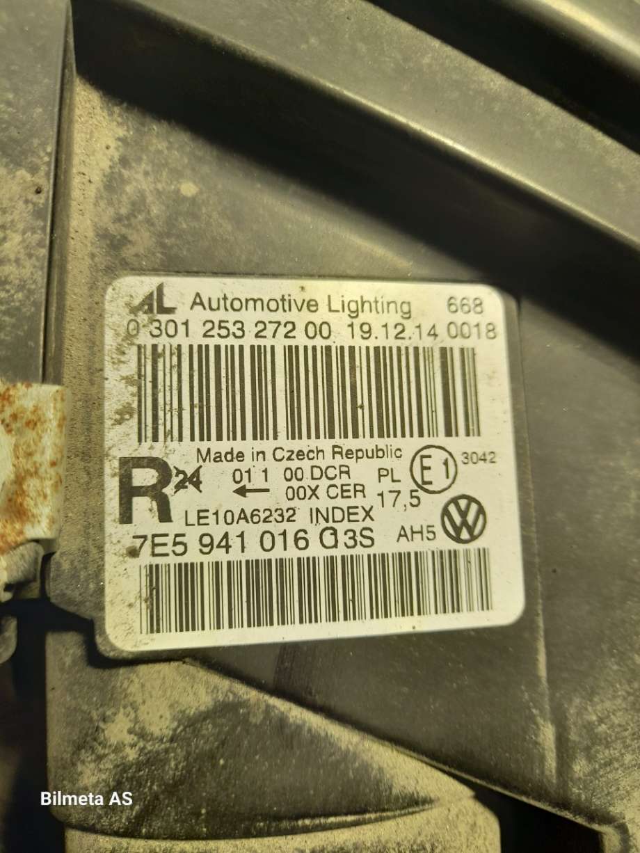 Frontlykt høyre xenon til VW Transporter / Caravelle 2003-2009 (Fase 1) (T5) (T5) (|7E5941016)