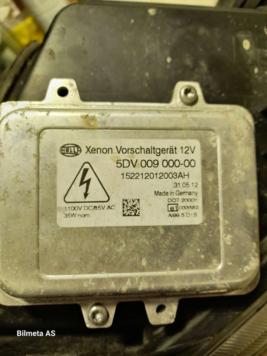 Frontlykt venstre xenon til Ford Kuga 2008-2012 (Type I)  (|bv4113d155aa)