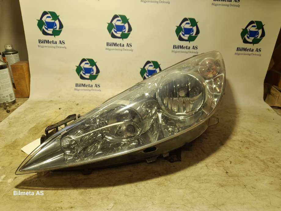 Frontlykt venstre halogen til Peugeot 308 2007-2011 (Type I, Fase 1)  (9656162580|)