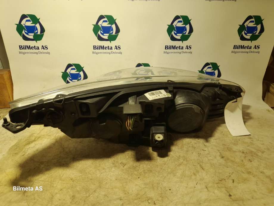 Frontlykt venstre halogen til Peugeot 308 2007-2011 (Type I, Fase 1)  (9656162580|)