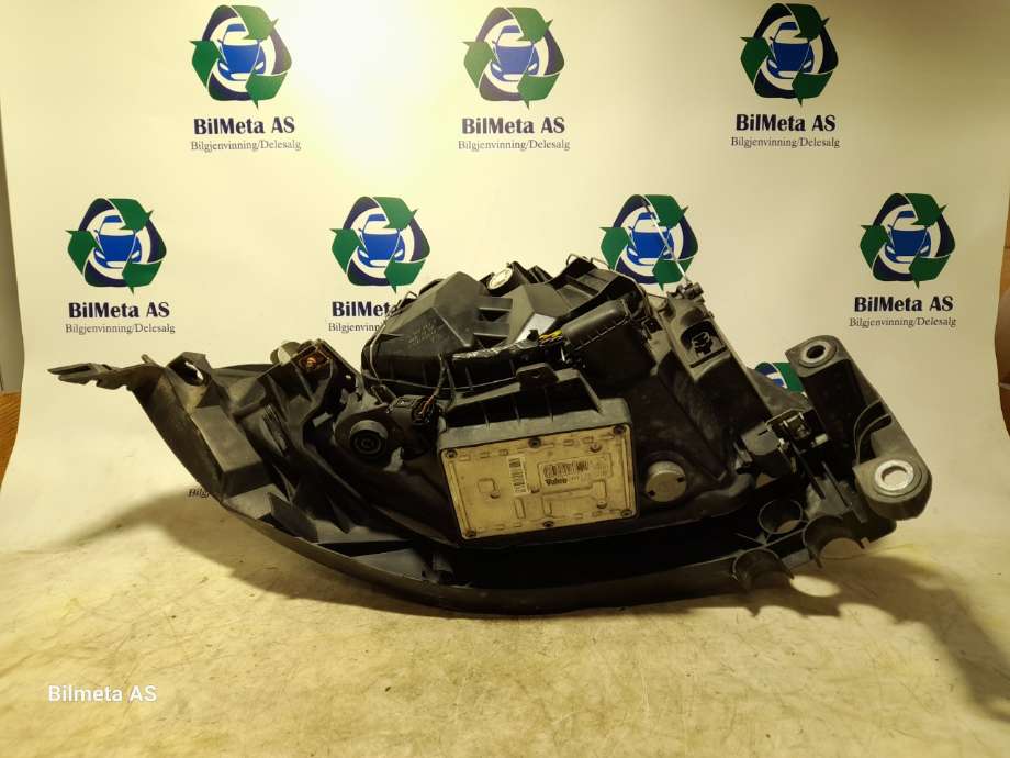Frontlykt venstre xenon til BMW 1-Serie 2004-2011 (E81/E82/E87/E88) (E81/E82/E87/E88) (|63126924489)