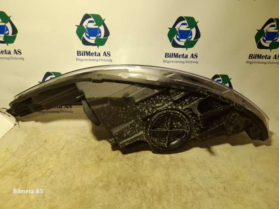 Frontlykt høyre halogen til Ford Fiesta 2008-2012 (Type VI, Fase 1)  