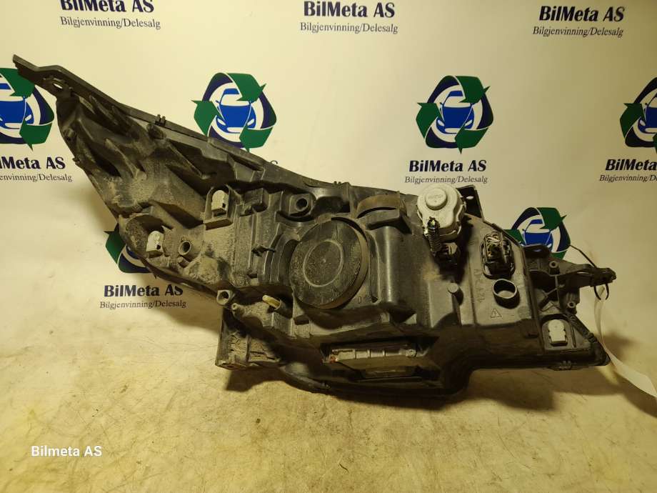 Frontlykt venstre xenon til Peugeot 508 2011-2014 (Type I, Fase 1) (|9687580680)