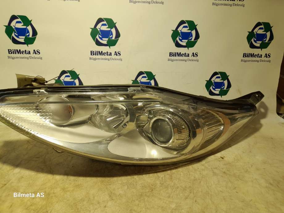 Frontlykt venstre halogen til Ford Fiesta 2008-2012 (Type VI, Fase 1)