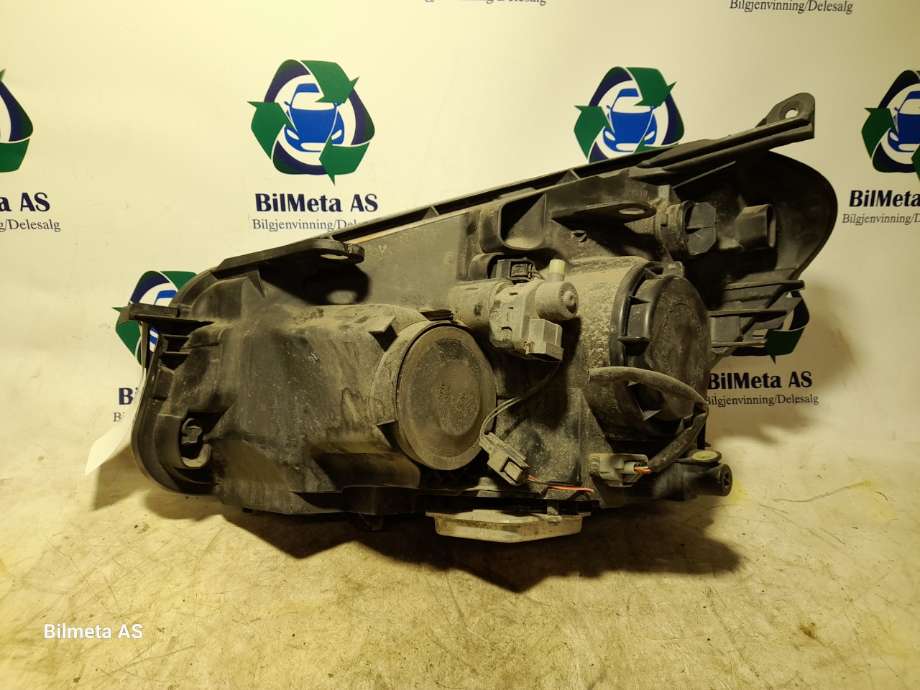 Frontlykt høyre xenon til Nissan Qashqai 2010-2014 (Type I, Fase 2)  (|26010br62a)