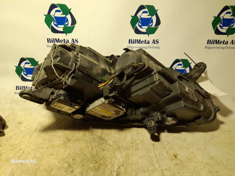 Frontlykt venstre xenon til VW Passat 2011-2015 (B7) (B7) (|3ab941753)