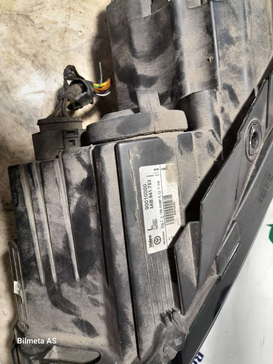 Frontlykt venstre xenon til VW Passat 2011-2015 (B7) (B7) (|3ab941753)