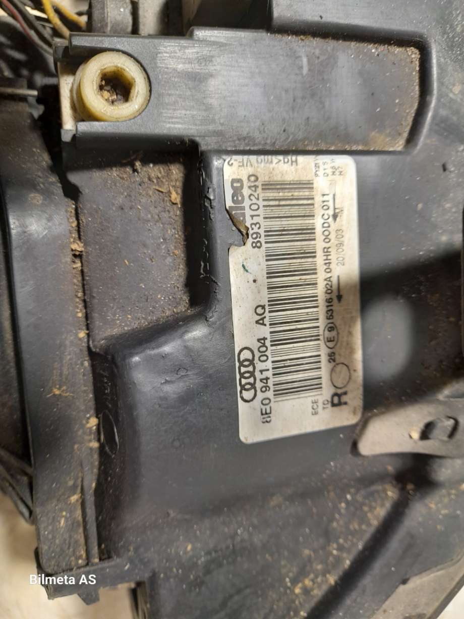 Frontlykt høyre xenon til Audi A4 2001-2004 (Type II) (B6) (B6) (|8e0941004aq)