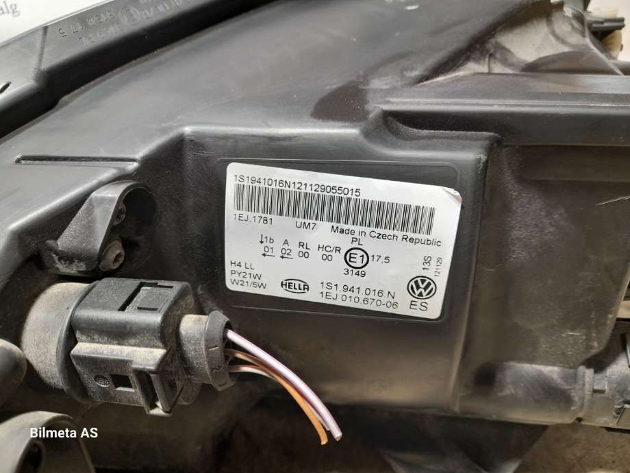 Frontlykt høyre halogen til VW Up 2012-2019  (|1s1941016n)