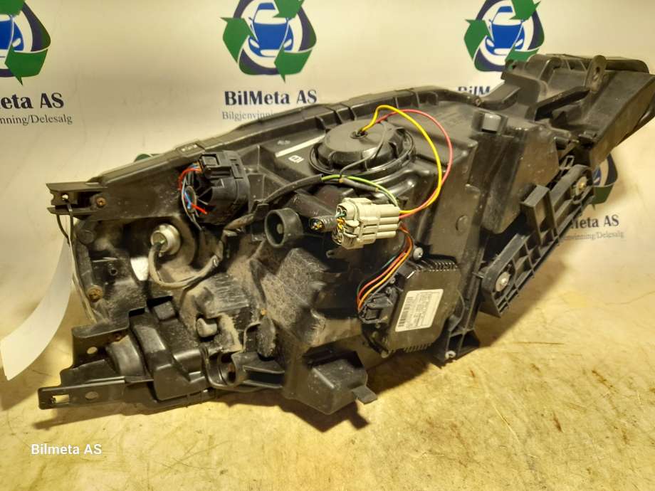Frontlykt venstre halogen til Nissan Leaf 2011-2017 (Type I)  