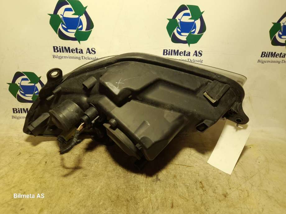 Frontlykt høyre halogen til Škoda Fabia 2007-2010 (Type II, Fase 1)  