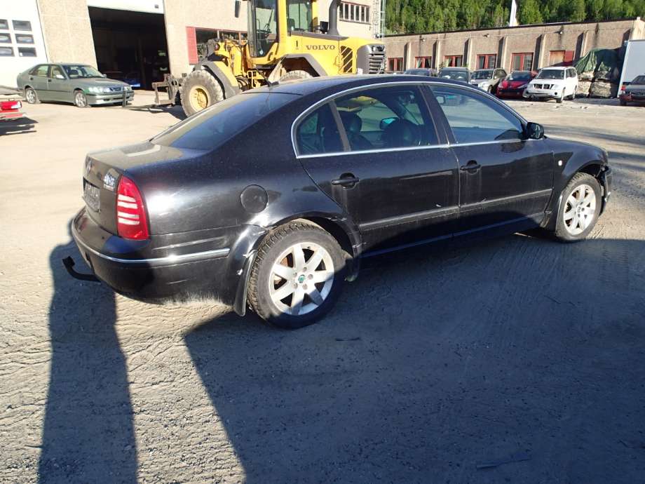 Škoda Superb 2002-2008 (Type I) delebil , Motorkode: AWX, Girkassekode: 