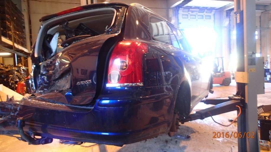 Toyota Avensis 2003-2008 (Type II) , Motorkode: BENSIN, Girkassekode: 