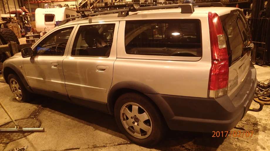 Volvo XC70 2001-2004 (Type I, Fase 1) , Motorkode: , Girkassekode: 