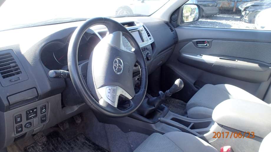 Toyota Hilux 2012-2016 , Motorkode: , Girkassekode: 