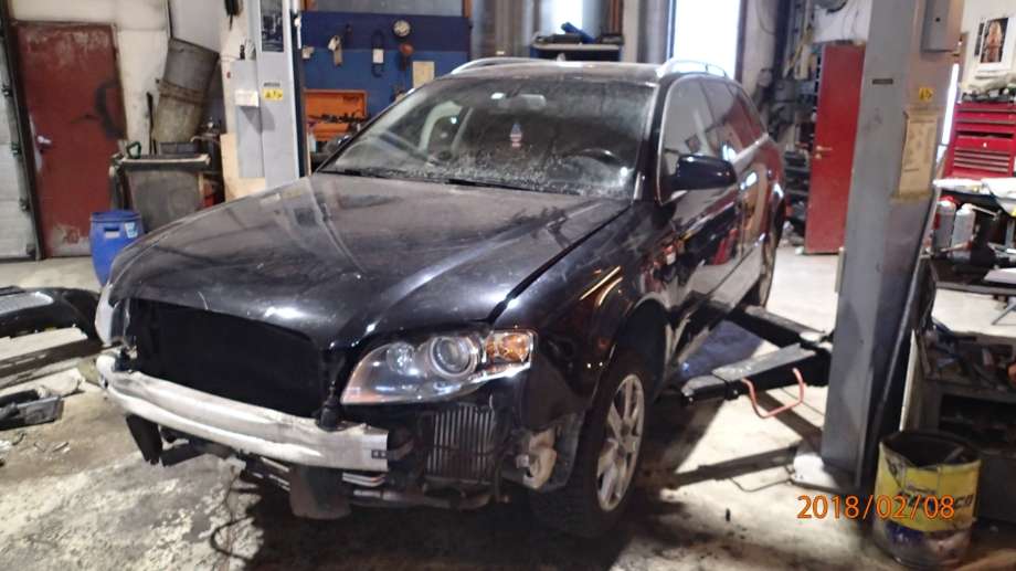 Audi A4 2004-2008 (Type III) (B7) (B7), Motorkode: BFB, Girkassekode: hnq gjw