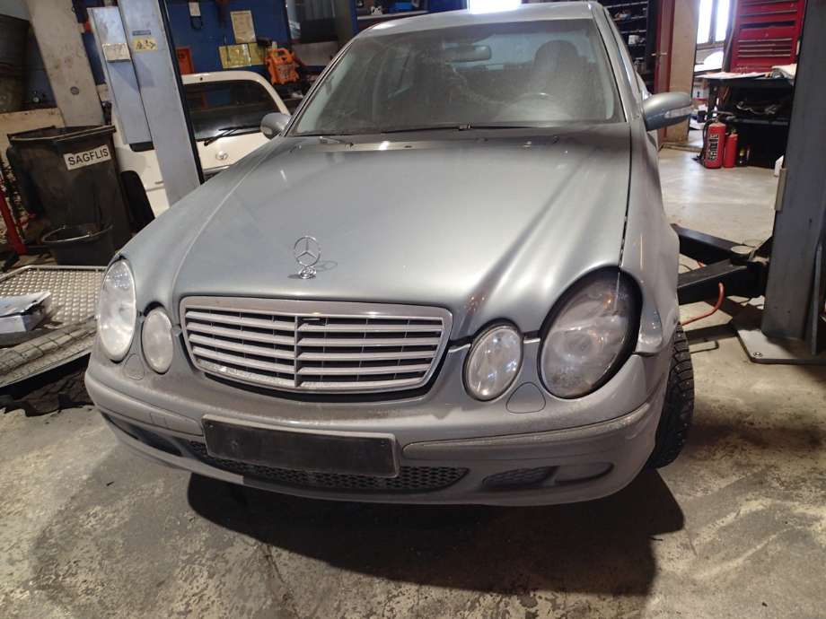 Mercedes E-Klasse 2002-2006 (Fase 1) (W211) (W211), Motorkode: 646 961, Girkassekode: 