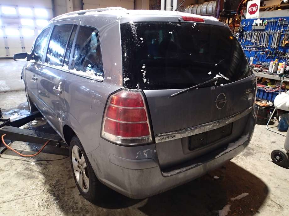 Opel Zafira B 2005-2011 , Motorkode: Z19DT, Girkassekode: 
